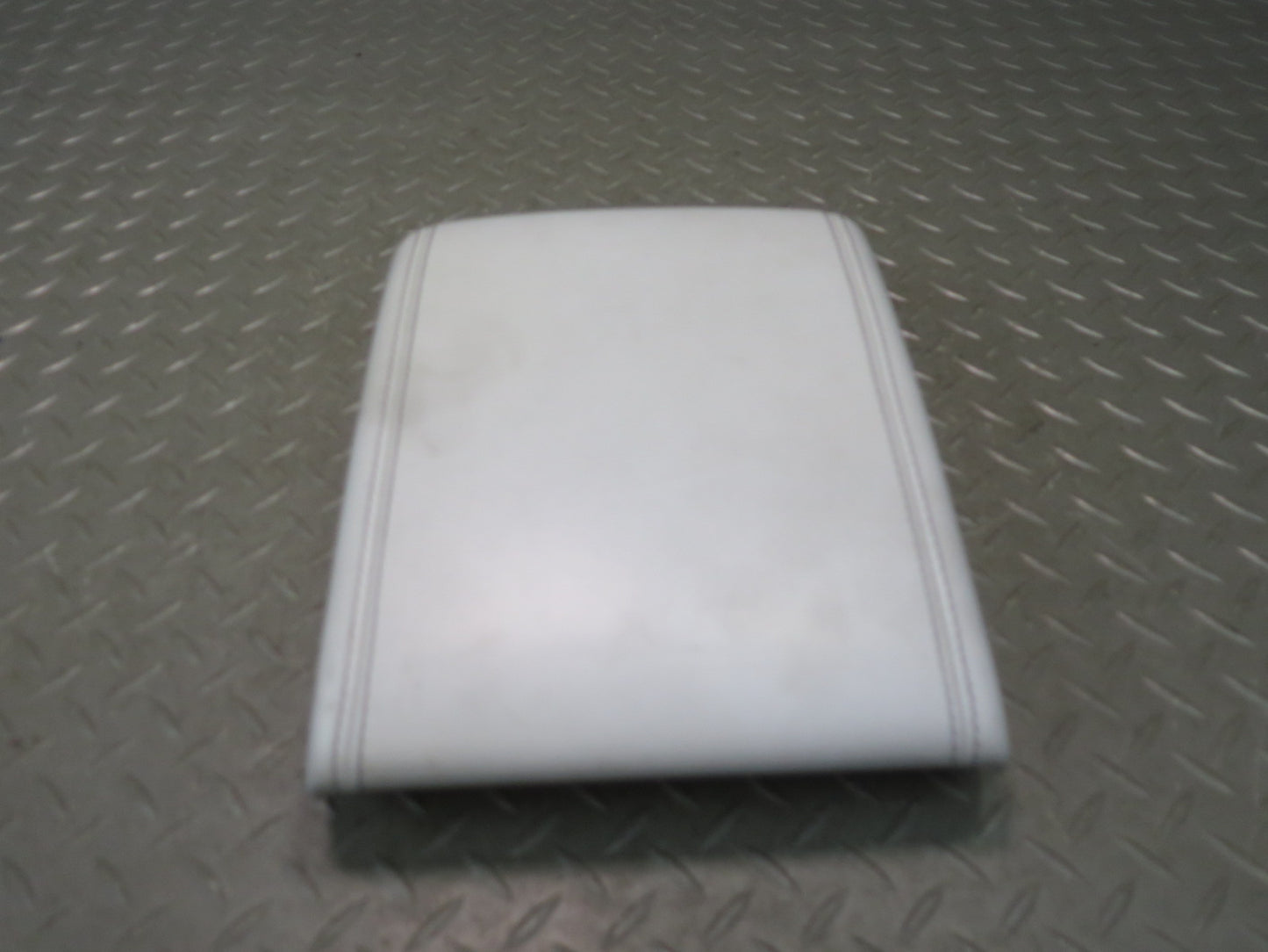 2012-2019 Range Rover Evoque L538 Center Console Leather Armrest Lid Cover