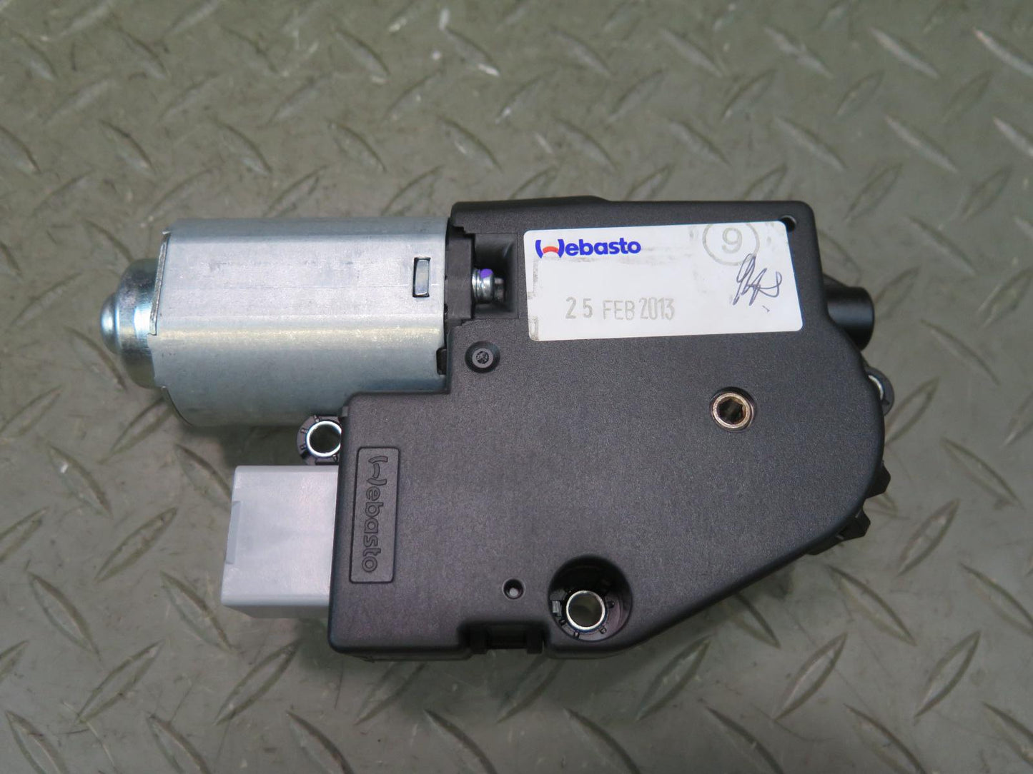 2012-2015 Range Rover Evoque L538 Sunroof Motor Drive Unit