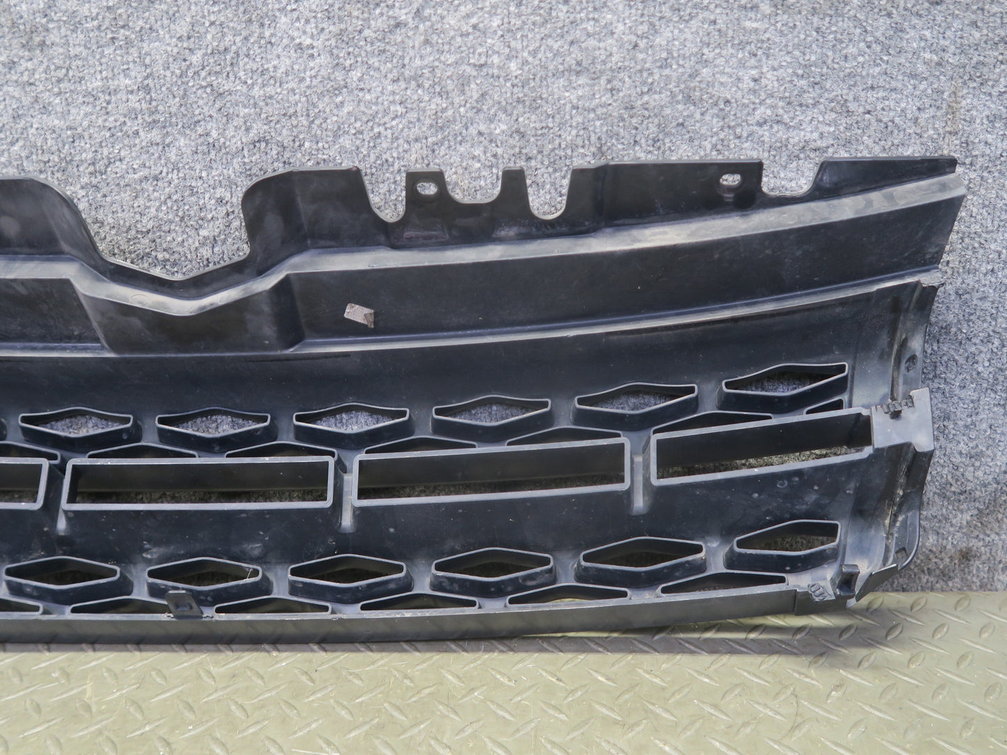 2012-2015 Range Rover Evoque L538 Front Hood Upper Air Vent Grille