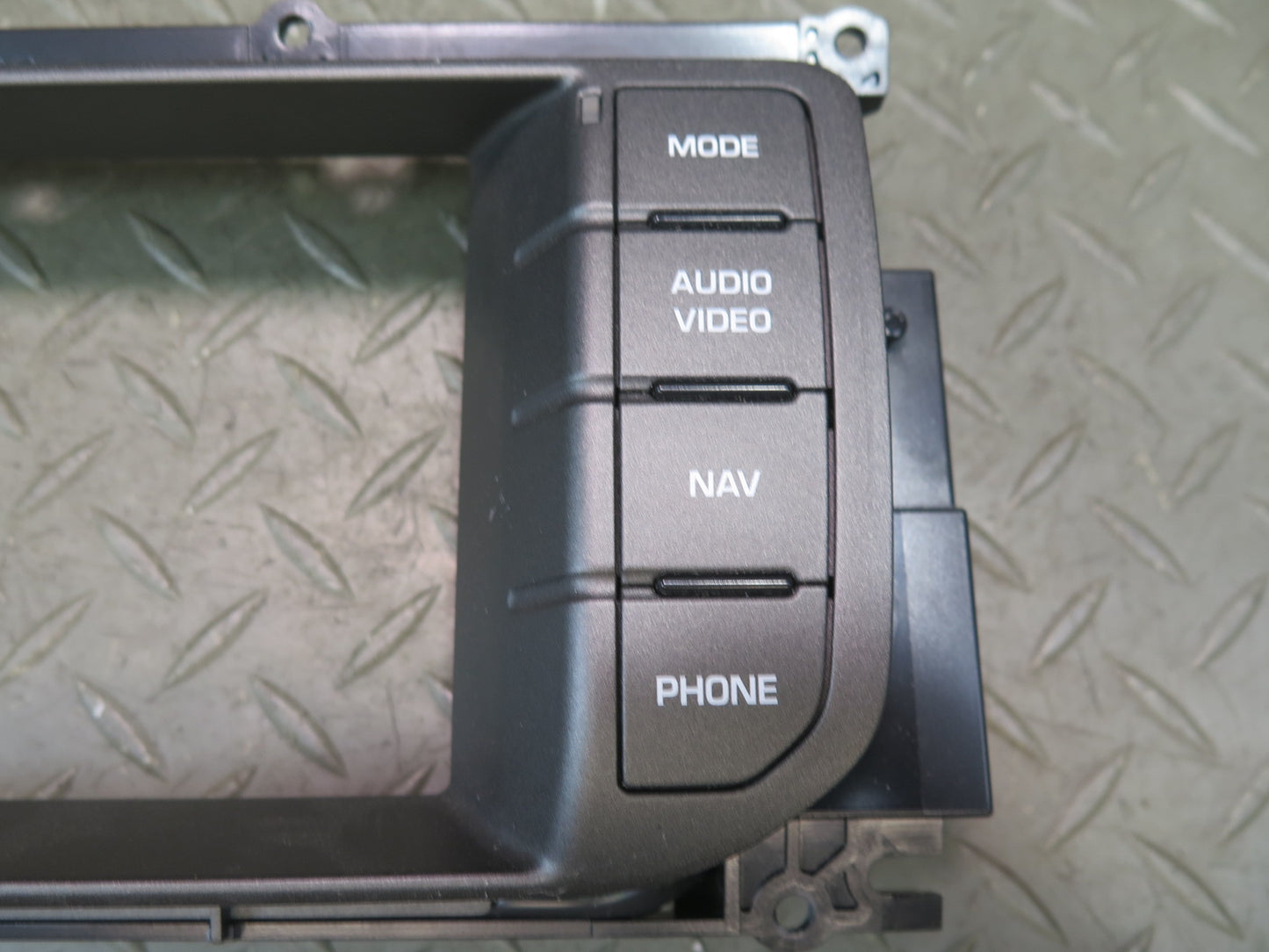 2012-2015 Range Rover Evoque L538 Dash Screen Bezel Control Button Switch