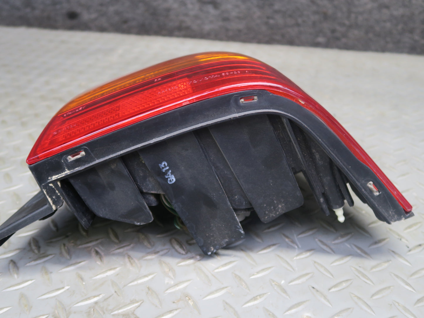 95-97 Toyota Celsior UCF20 Rear Right Side Outer Tail Light Lamp OEM