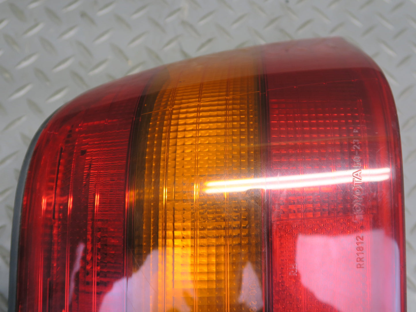 95-97 Toyota Celsior UCF20 Rear Right Side Outer Tail Light Lamp OEM