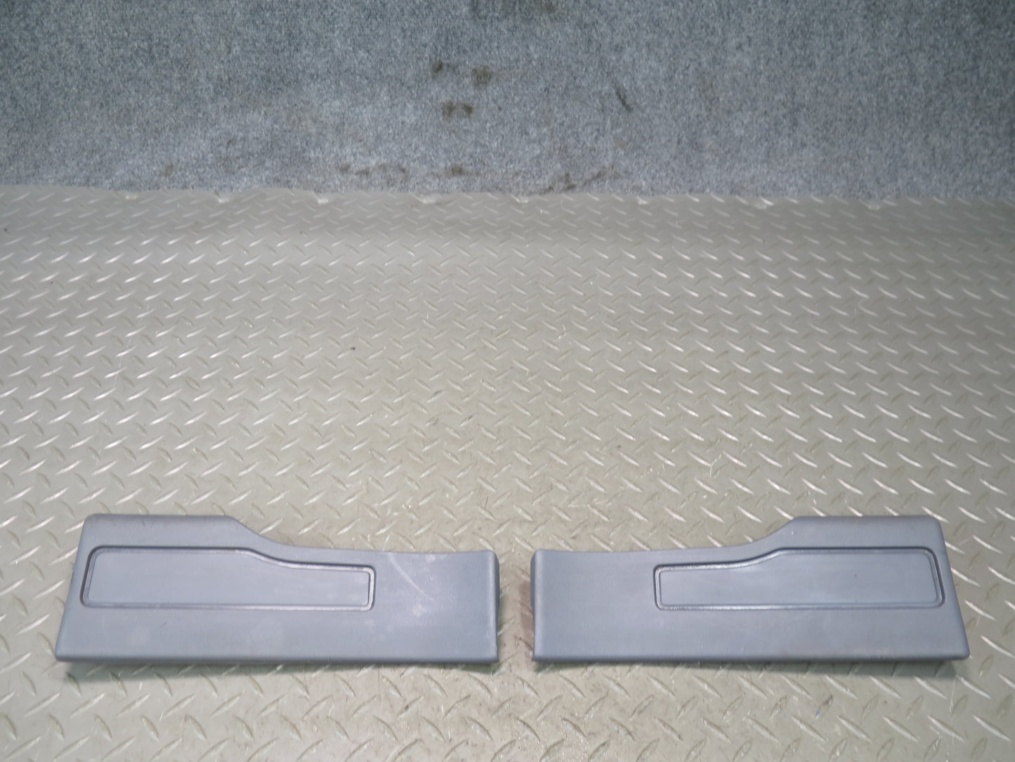2012-2019 Range Rover Evoque L538 Rear Door Scuff Sill Plate Trim Panel Set of 2