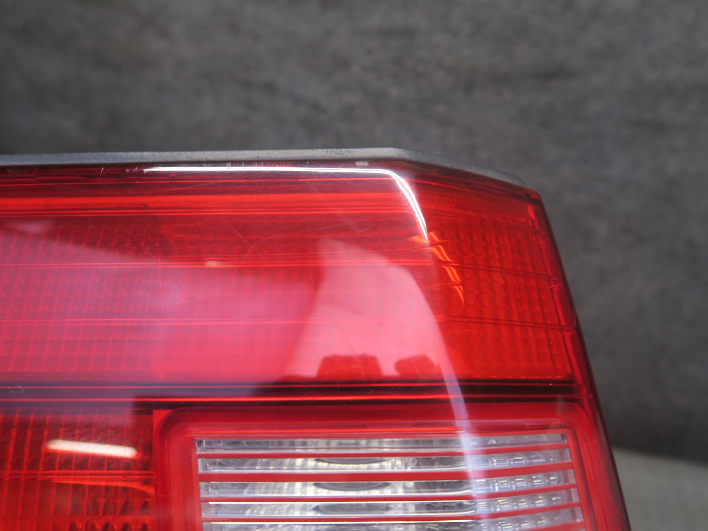 95-97 Toyota Celsior UCF20 Rear Left Inner Tail Light Lamp 81498-50020 OEM
