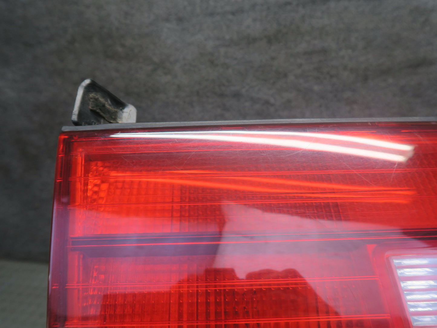 95-97 Toyota Celsior UCF20 Rear Left Inner Tail Light Lamp 81498-50020 OEM