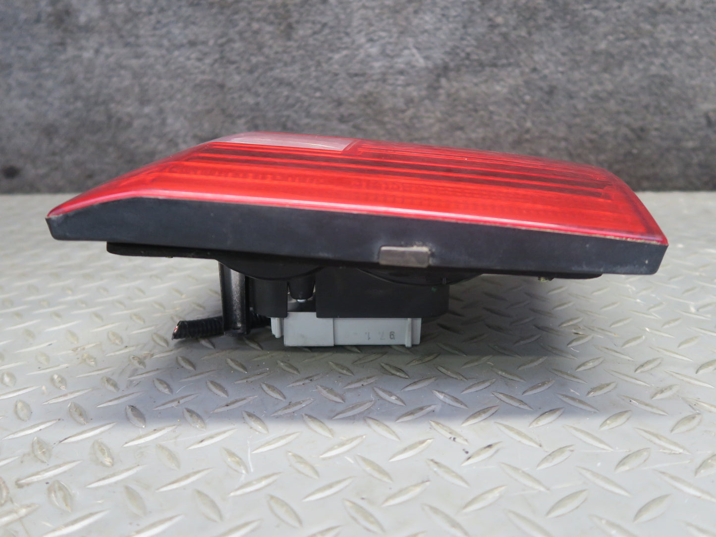 95-97 Toyota Celsior UCF20 Rear Right Inner Tail Light Lamp OEM