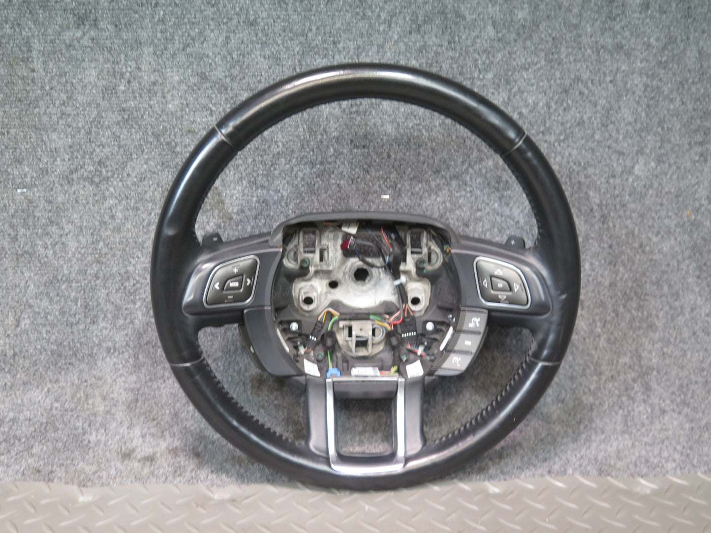 2012-2015 Range Rover Evoque L538 Leather Heated Steering w Controls & Paddles