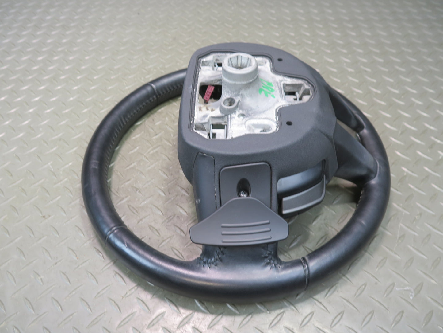 2012-2015 Range Rover Evoque L538 Leather Heated Steering w Controls & Paddles