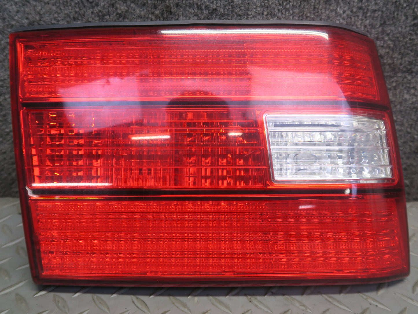 98-00 Lexus UCF20L LS400 Rear Left Inner Tail Light Lamp OEM
