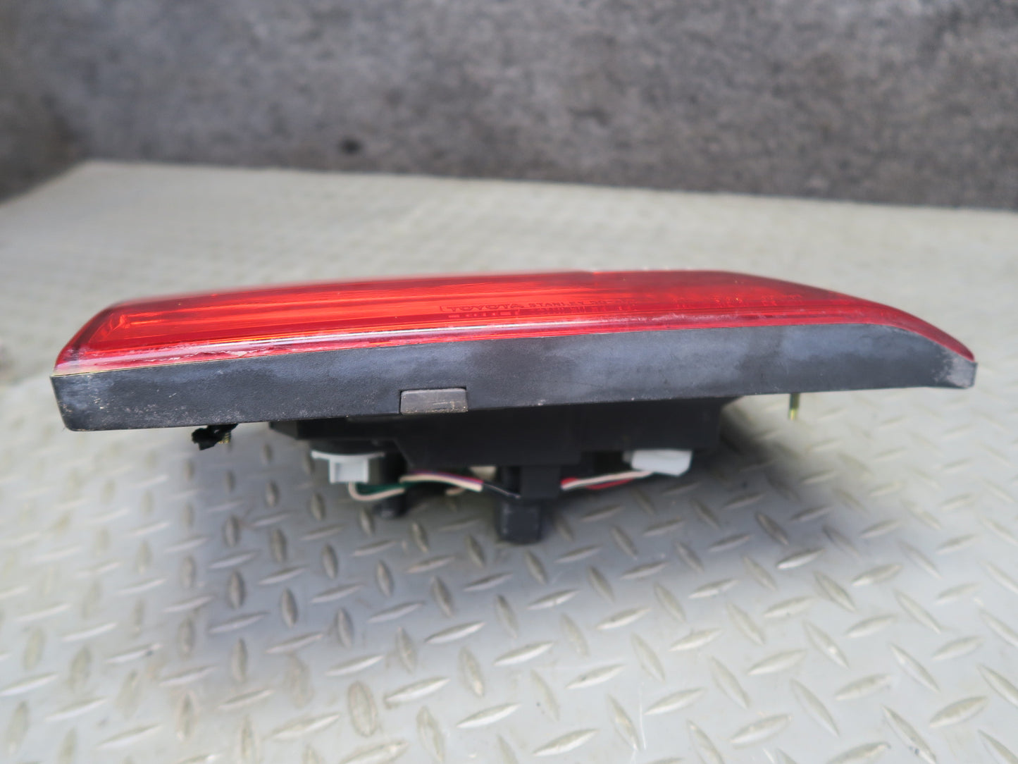 98-00 Lexus UCF20L LS400 Rear Left Inner Tail Light Lamp OEM