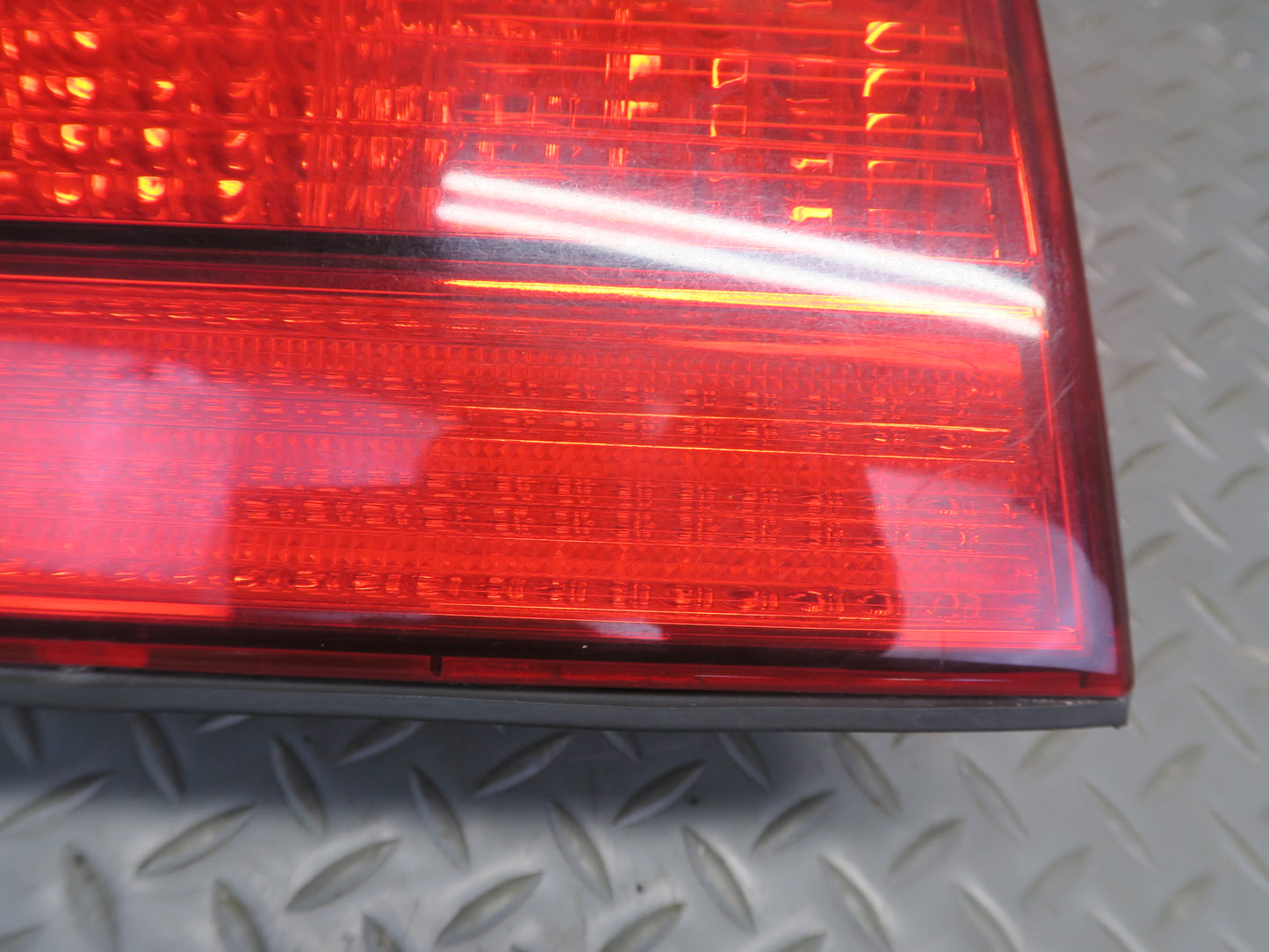98-00 Lexus UCF20L LS400 Rear Left Inner Tail Light Lamp OEM