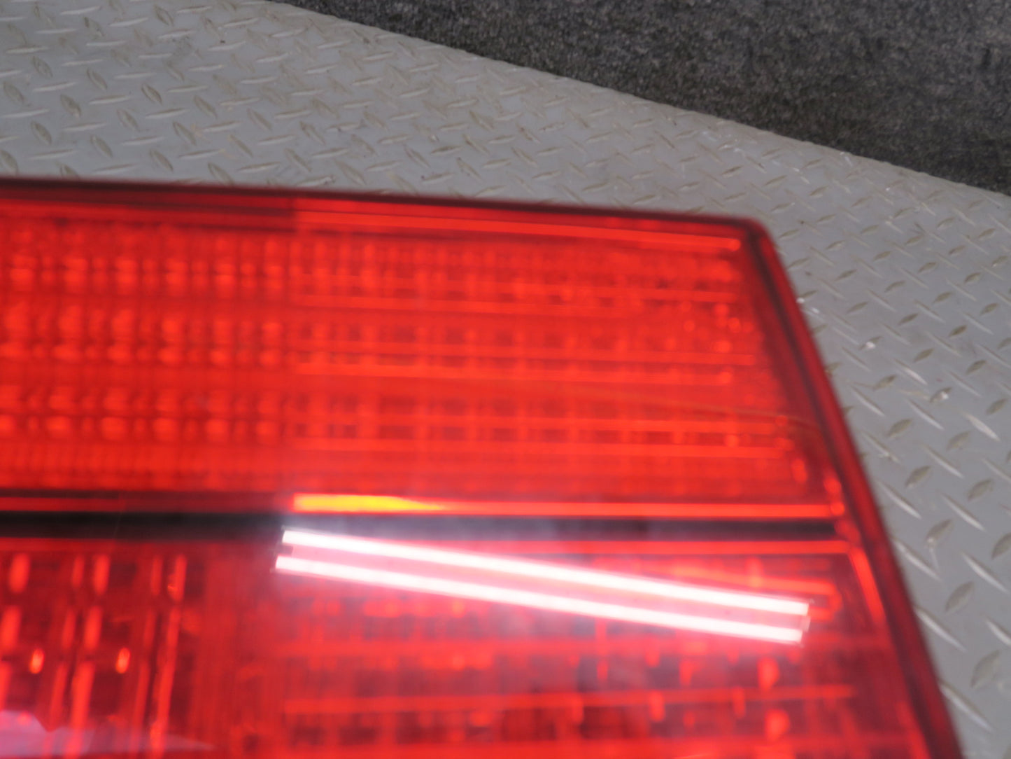 98-00 Lexus UCF20L LS400 Rear Left Inner Tail Light Lamp OEM