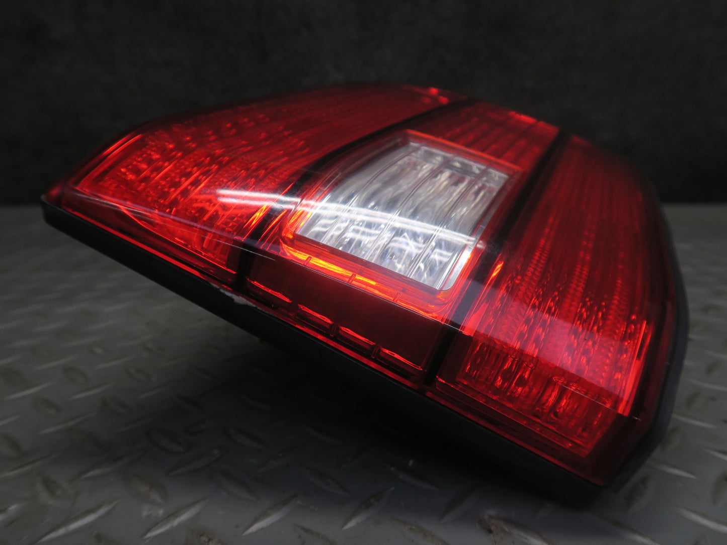 98-00 Lexus UCF20L LS400 Rear Left Inner Tail Light Lamp OEM