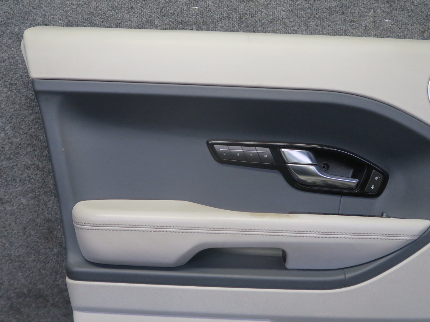 2012-2015 Range Rover Evoque L538 4DR Front Door Interior Trim Panel Set of 2