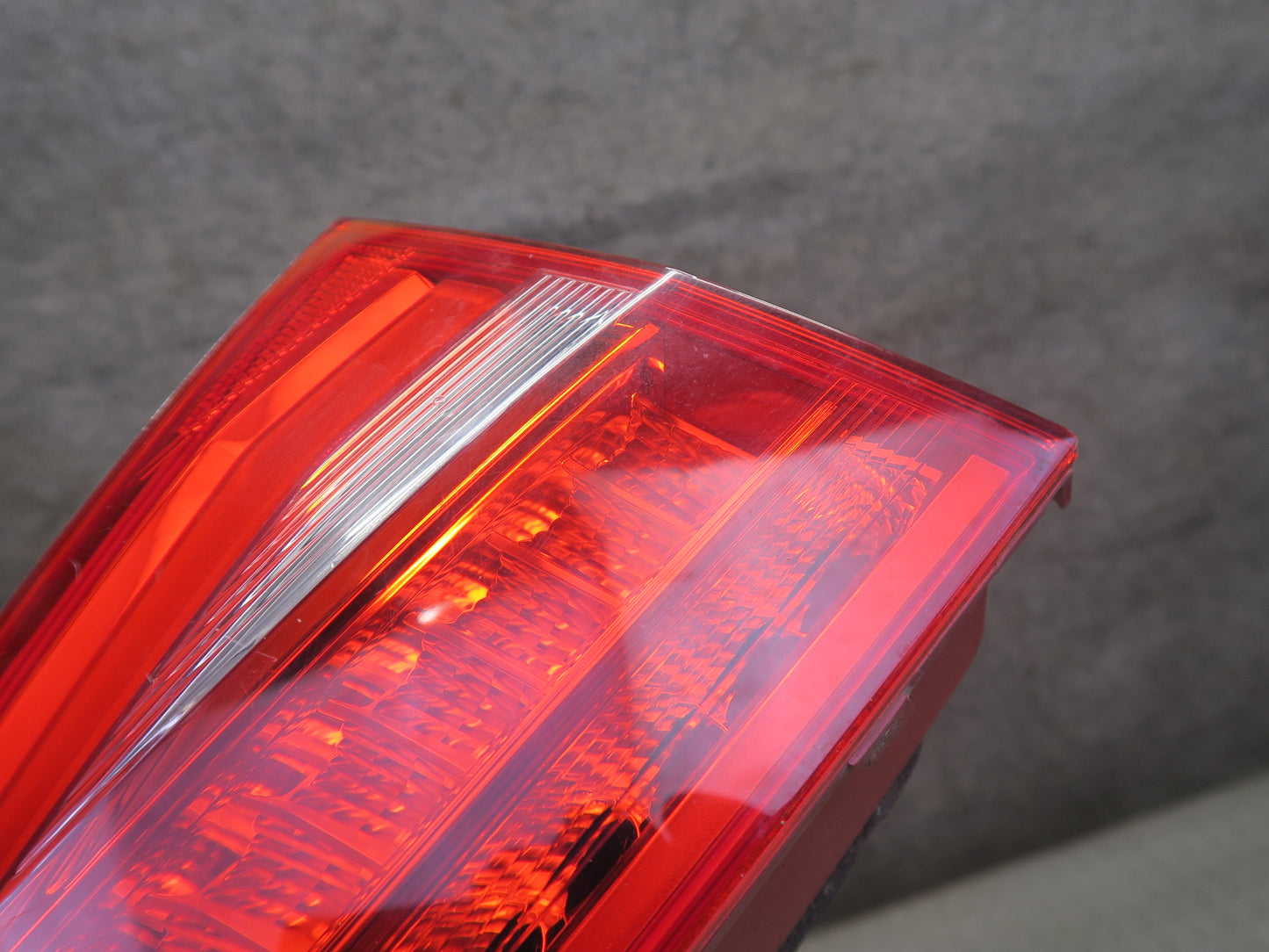 13-16 Audi A4 S4 B8 Rear Left Driver Side Inner Tail Light Lamp 8K5945093AD OEM