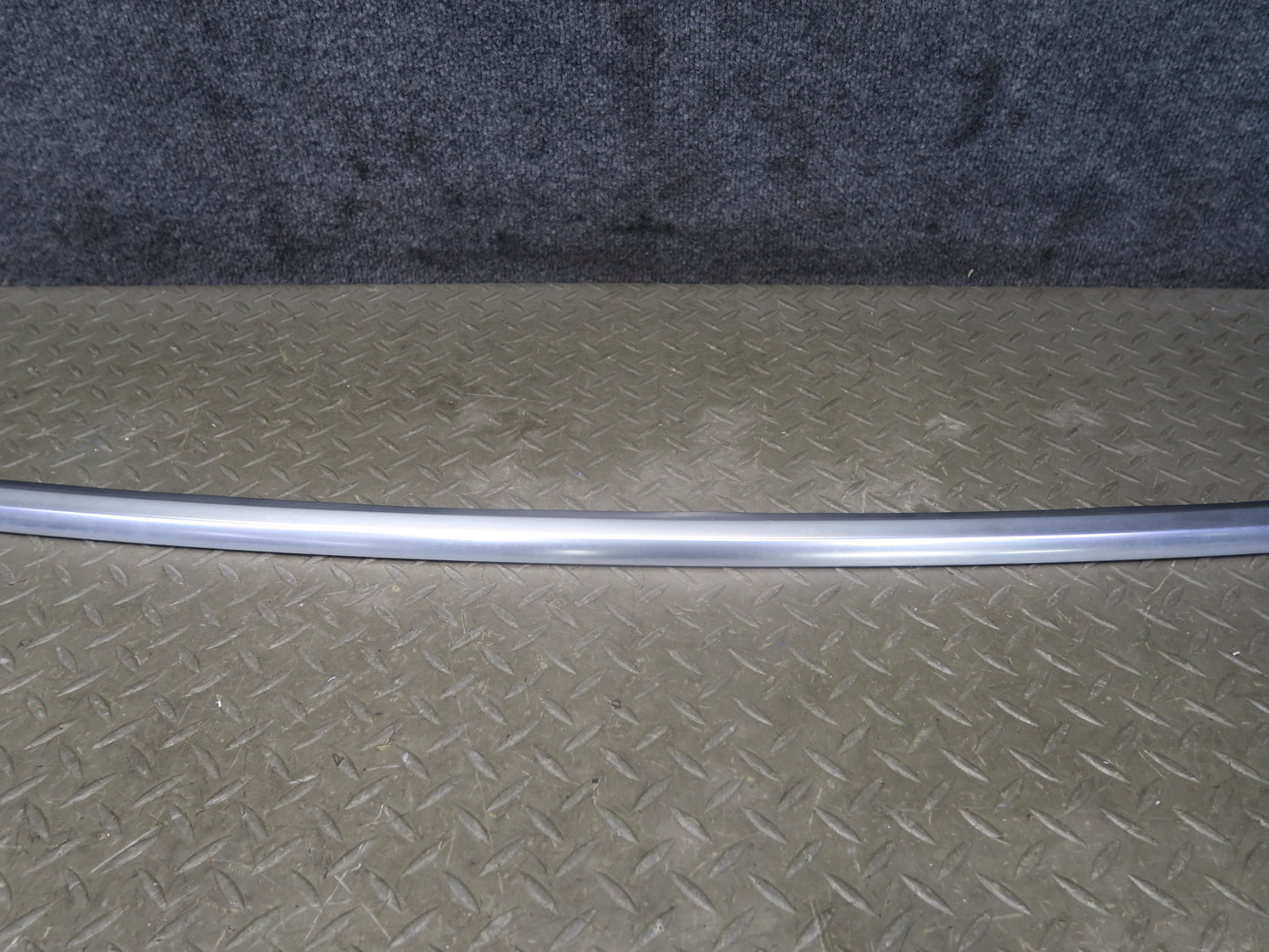 2012-2019 Range Rover Evoque L538 Rear Trunk Tailgate Center Molding Trim Panel