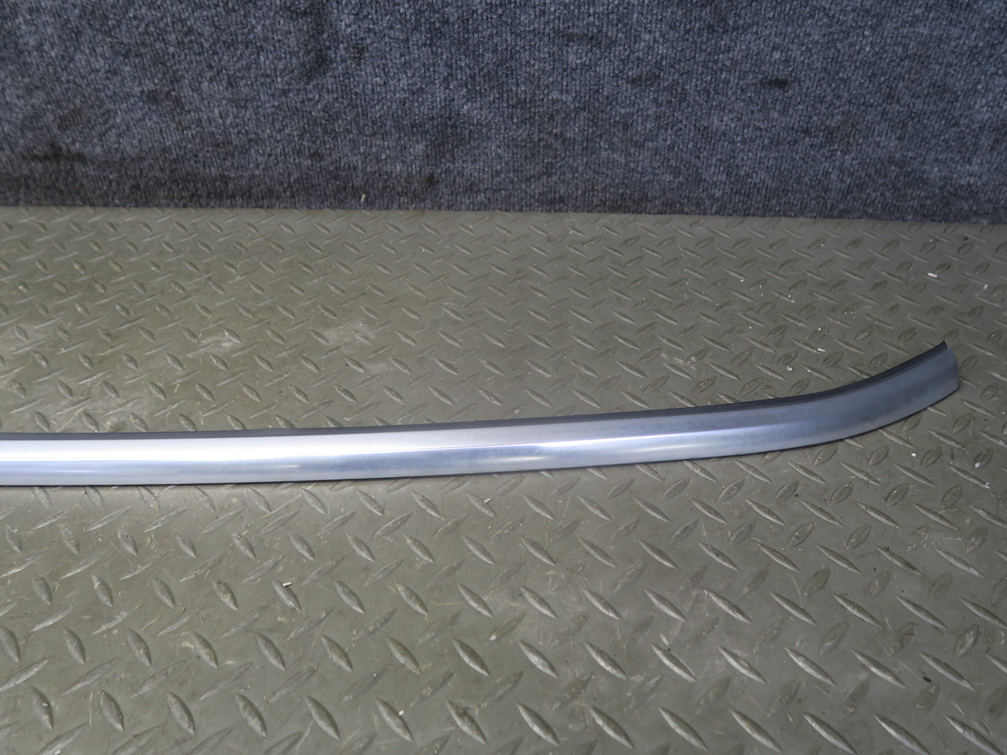 2012-2019 Range Rover Evoque L538 Rear Trunk Tailgate Center Molding Trim Panel