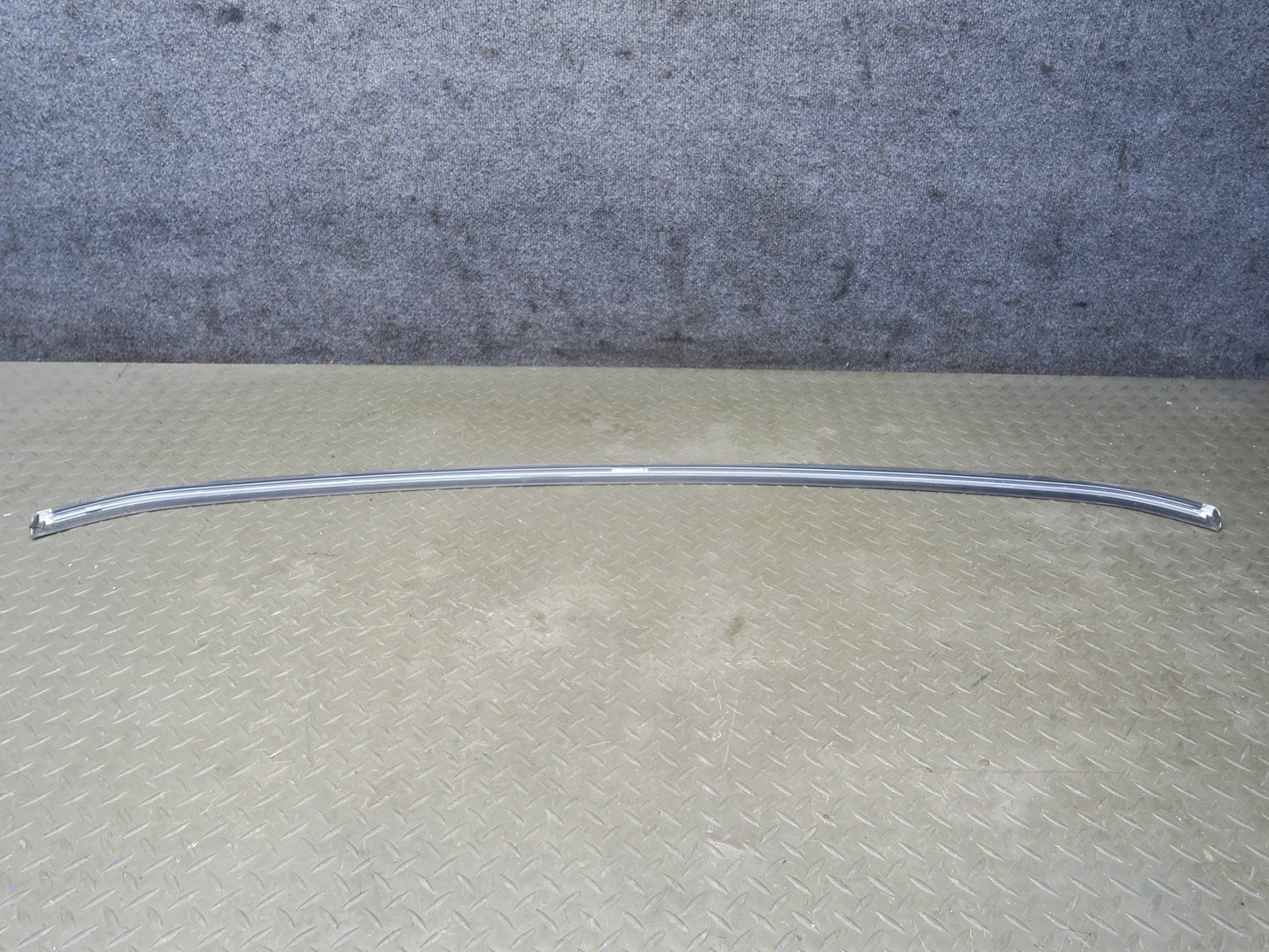 2012-2019 Range Rover Evoque L538 Rear Trunk Tailgate Center Molding Trim Panel