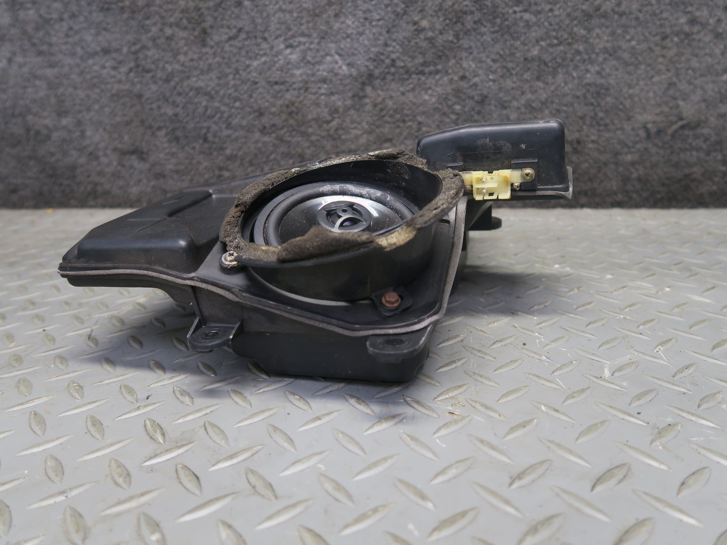 86-92 Toyota Supra MK3 MA70L Set of 2 Front Left & Right Door Speaker Box OEM