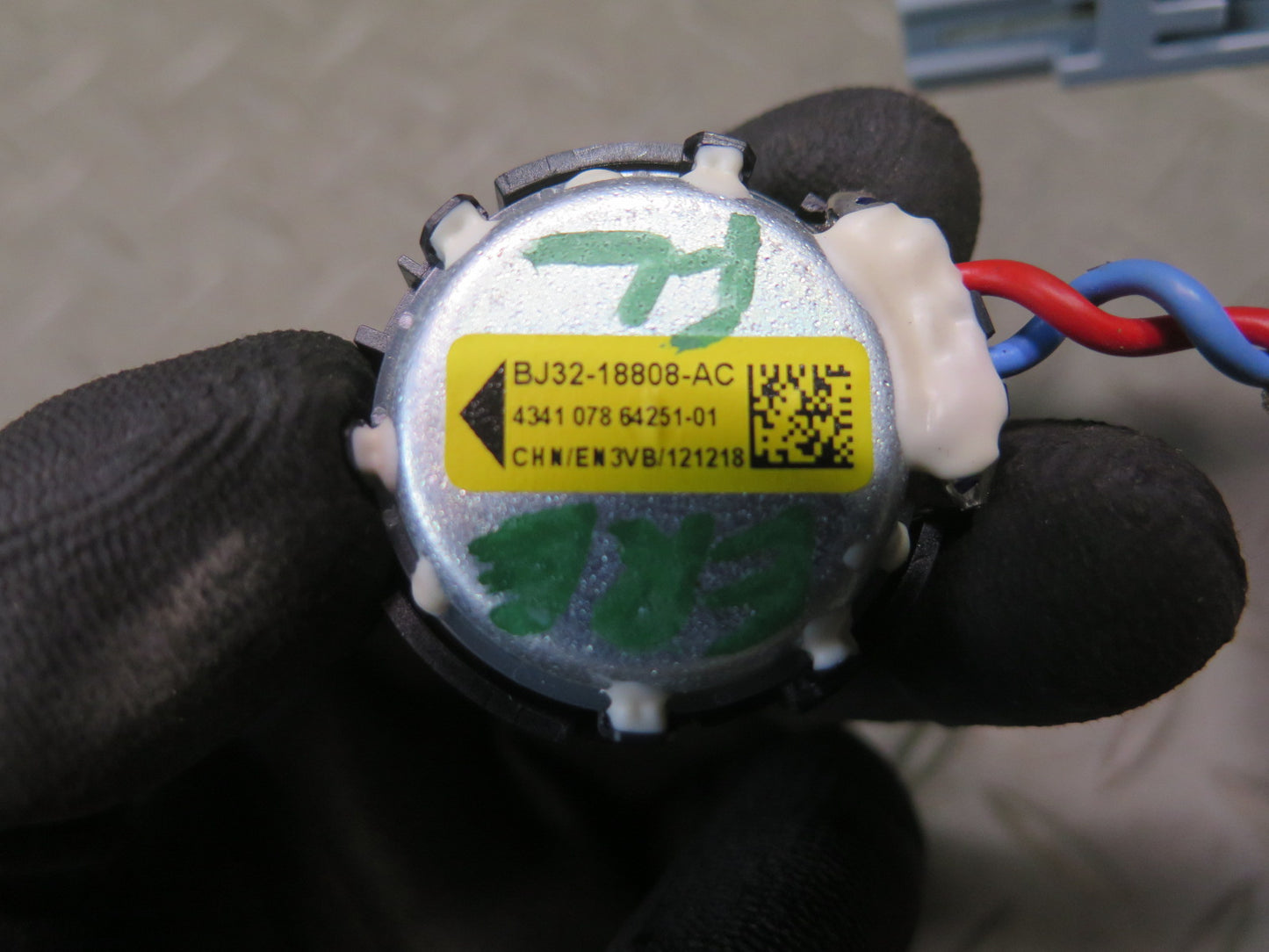 2012-2019 Range Rover Evoque L538 Front or Rear Tweeter Speaker Set of 2