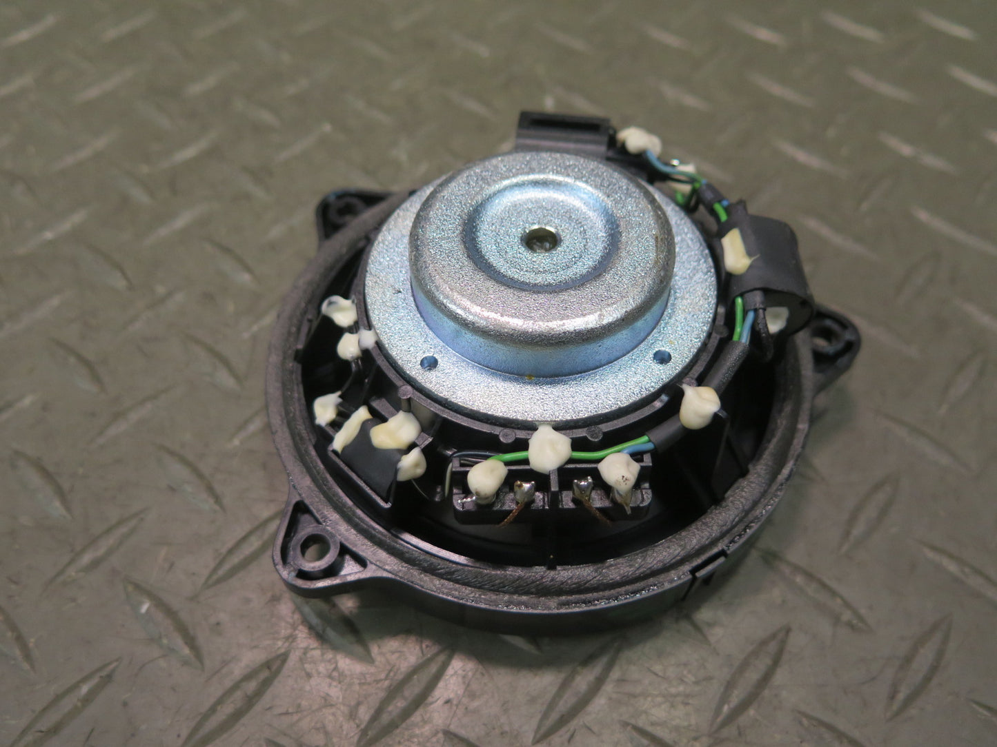 2012-2015 Range Rover Evoque L538 Left or Right Door Audio Speaker BJ32-18808-DB