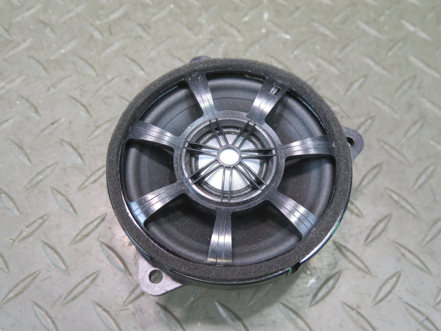 2012-2019 Range Rover Evoque L538 Rear Left & Right Door Speaker Set of 2