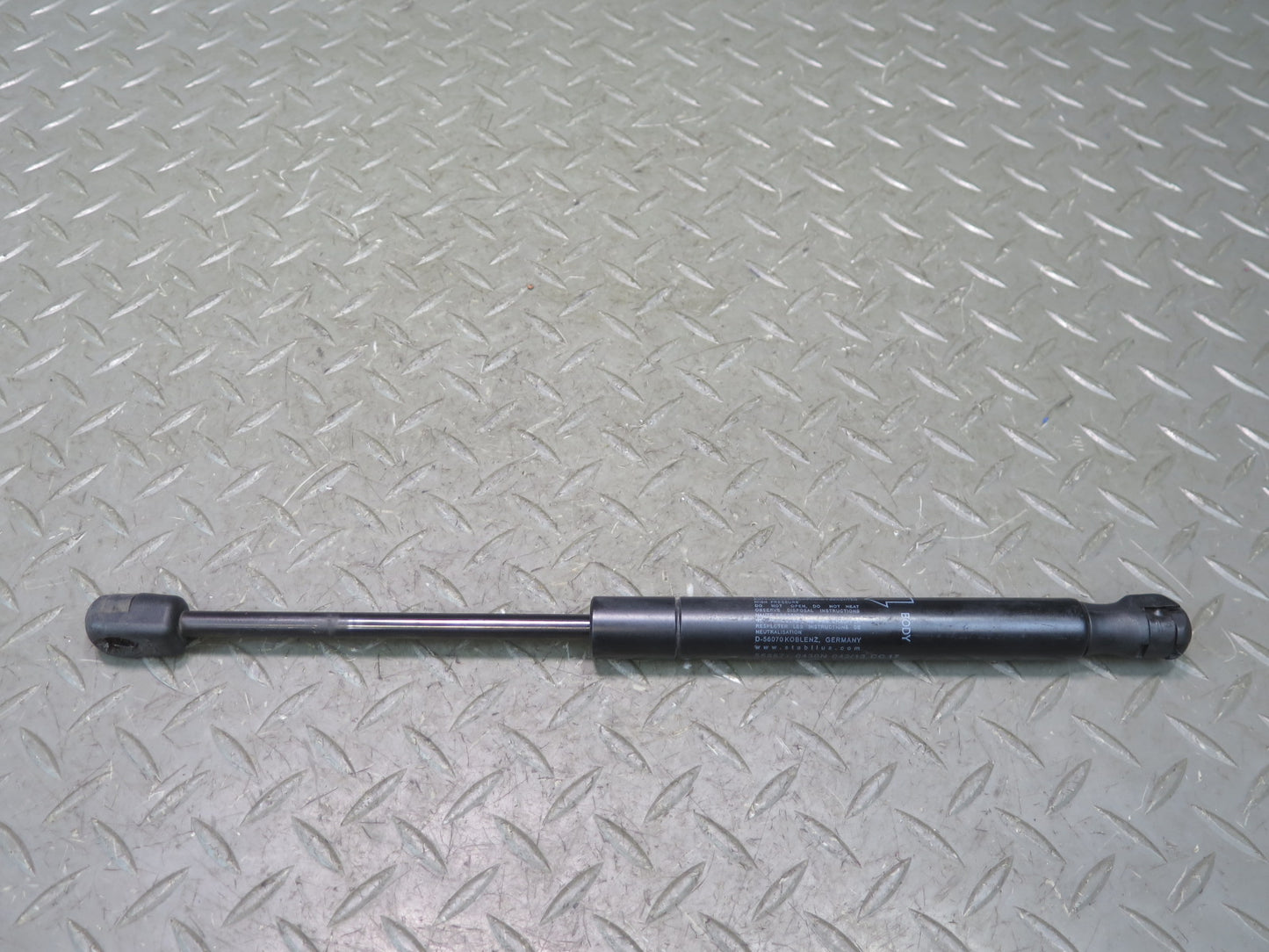 2012-2019 Range Rover Evoque L538 Front Left & Right Hood Shock Support Set of 2