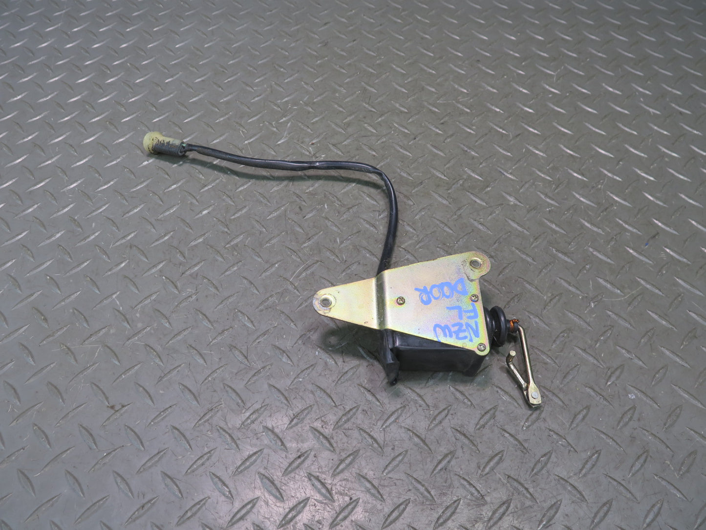 79-83 Datsun S130 280ZX Left Driver Side Power Door Lock Actuator OEM
