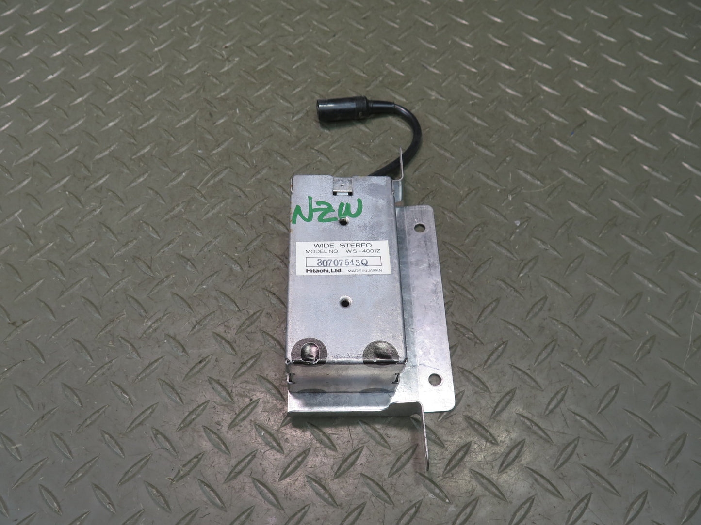 81-83 Datsun 280ZX S130 Wide Stereo Radio Module Unit WS-4001Z OEM