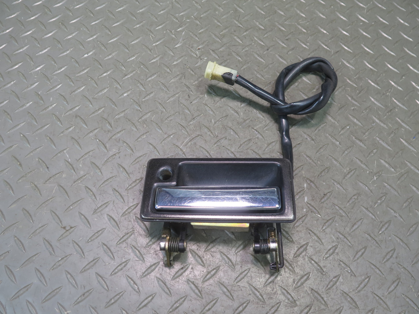 79-83 Datsun S130 280ZX 2+0 Left Door Exterior Handle w Wire Gray OEM
