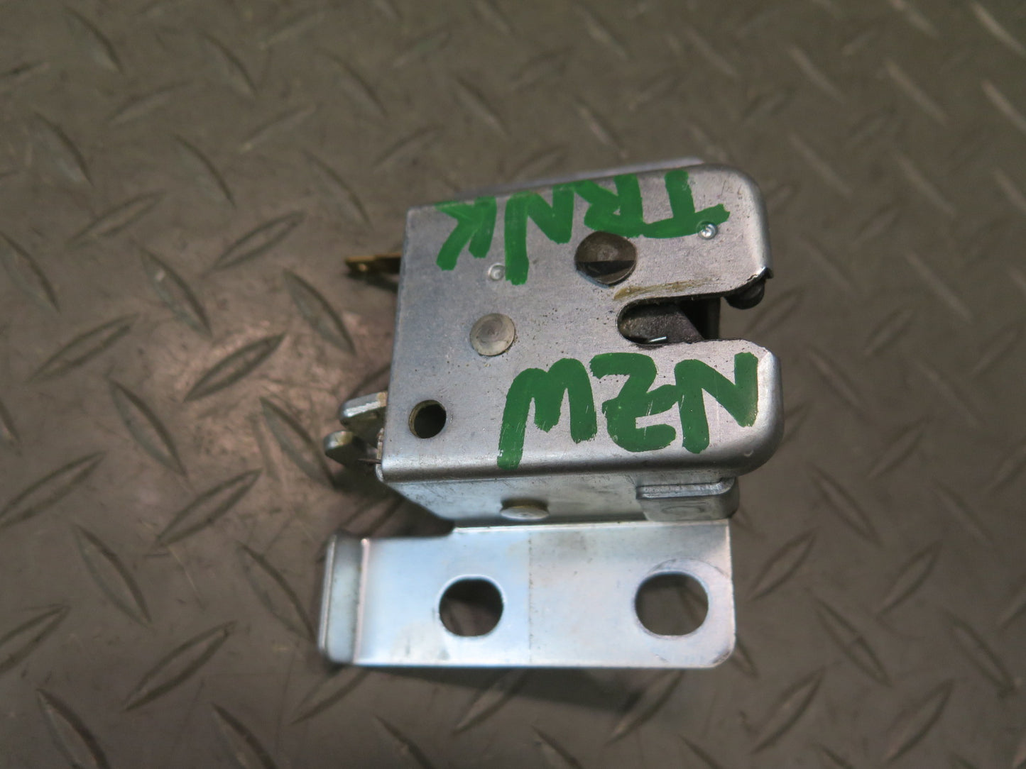 79-83 Datsun 280ZX S130 Rear Hatch Trunk Lid Lock Latch OEM