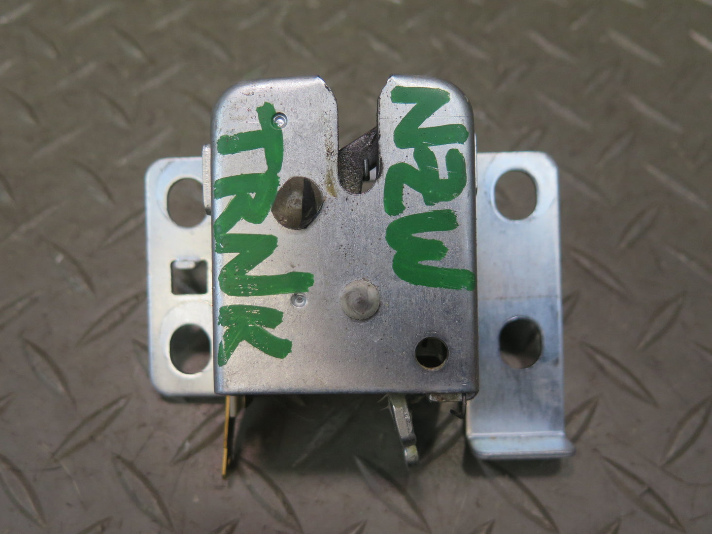 79-83 Datsun 280ZX S130 Rear Hatch Trunk Lid Lock Latch OEM