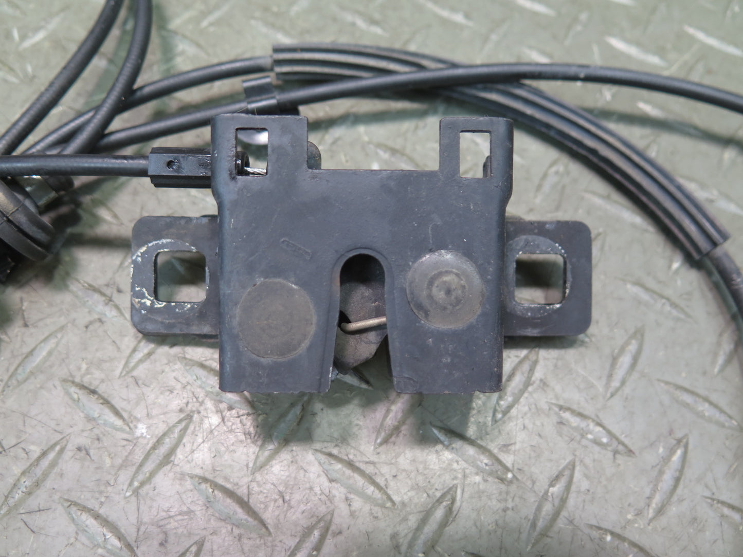 2012-2019 Range Rover Evoque L538 Front Hood Lock Latch Cable Set