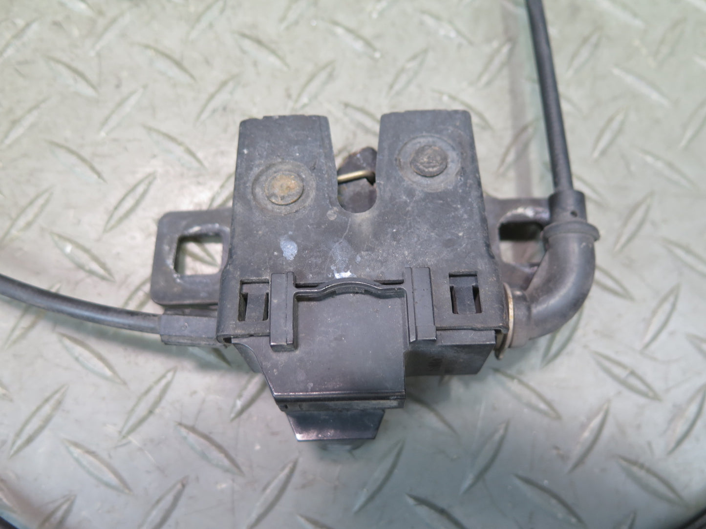 2012-2019 Range Rover Evoque L538 Front Hood Lock Latch Cable Set