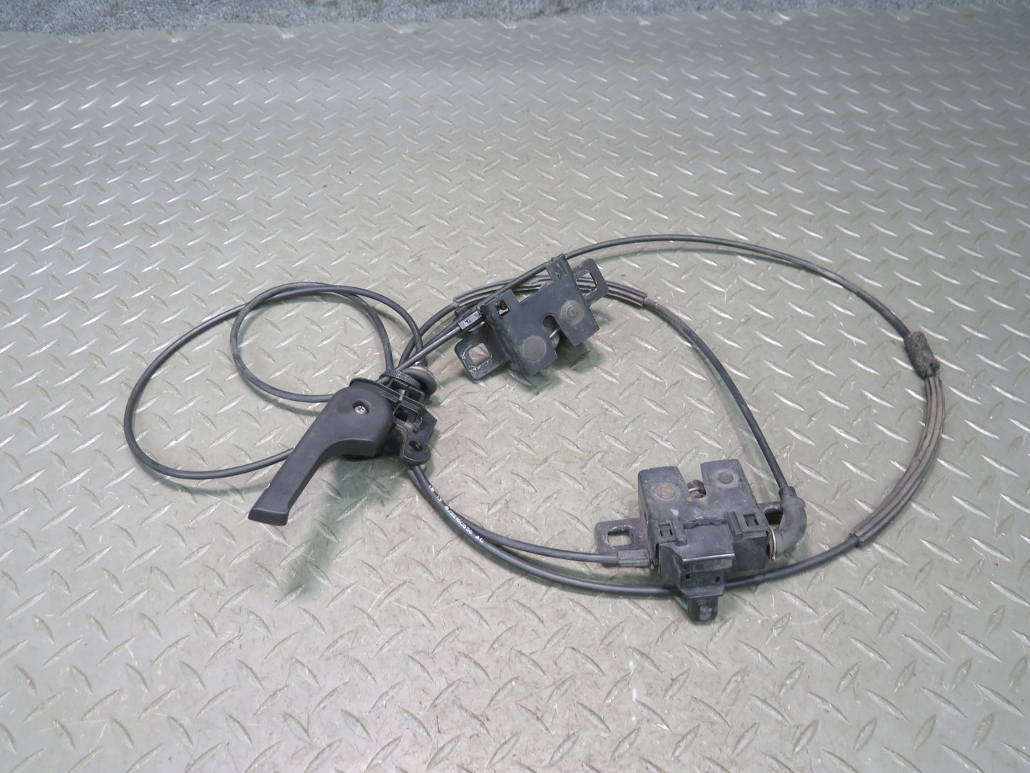2012-2019 Range Rover Evoque L538 Front Hood Lock Latch Cable Set
