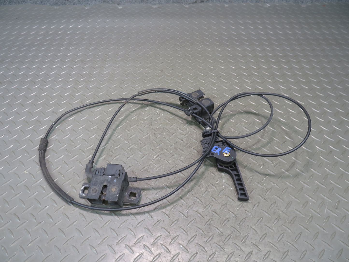 2012-2019 Range Rover Evoque L538 Front Hood Lock Latch Cable Set