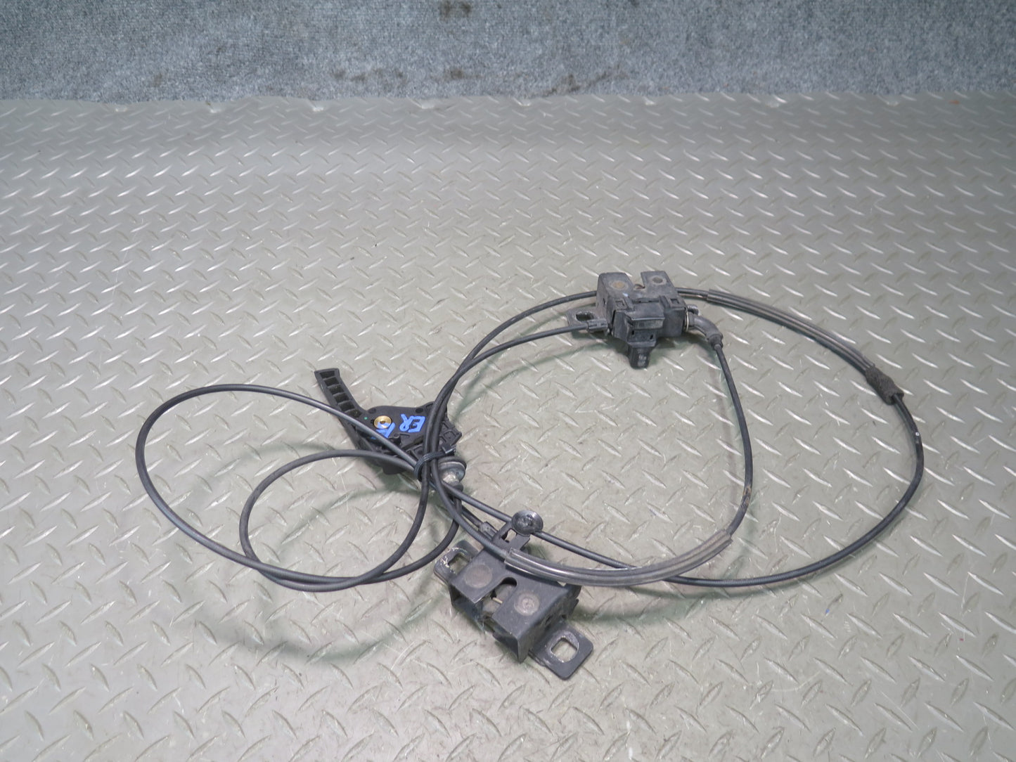 2012-2019 Range Rover Evoque L538 Front Hood Lock Latch Cable Set