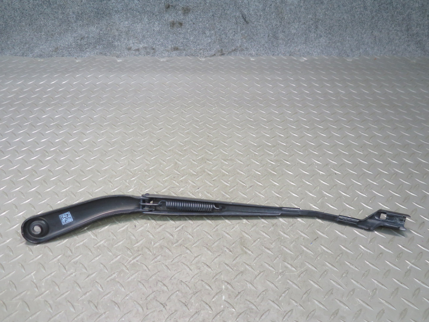 2012-2019 Range Rover Evoque L538 Front Left & Right Wiper Arm Set of 2