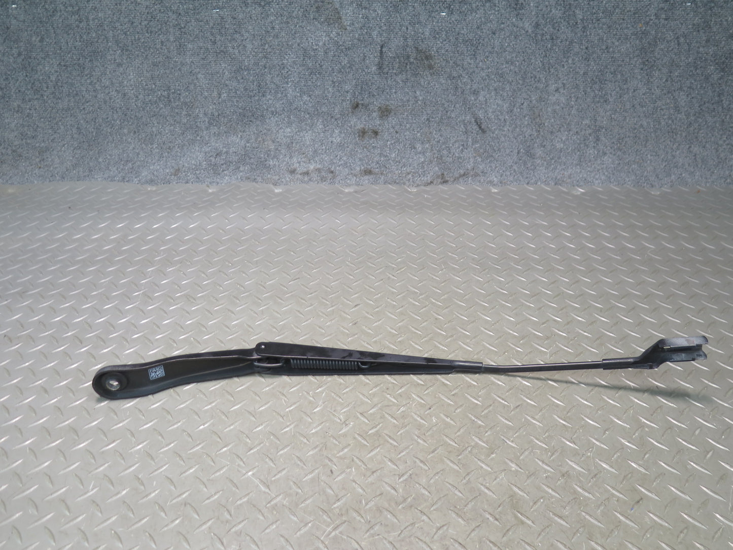 2012-2019 Range Rover Evoque L538 Front Left & Right Wiper Arm Set of 2