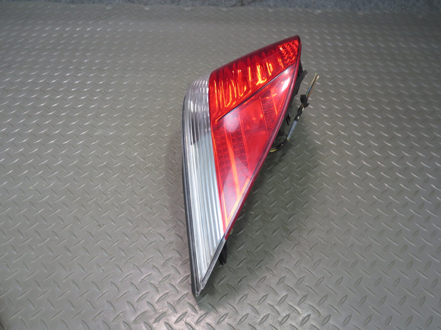 2004-2007 BMW E60 M5 535i Rear Left & Right Tail Light Lamp Set of 2