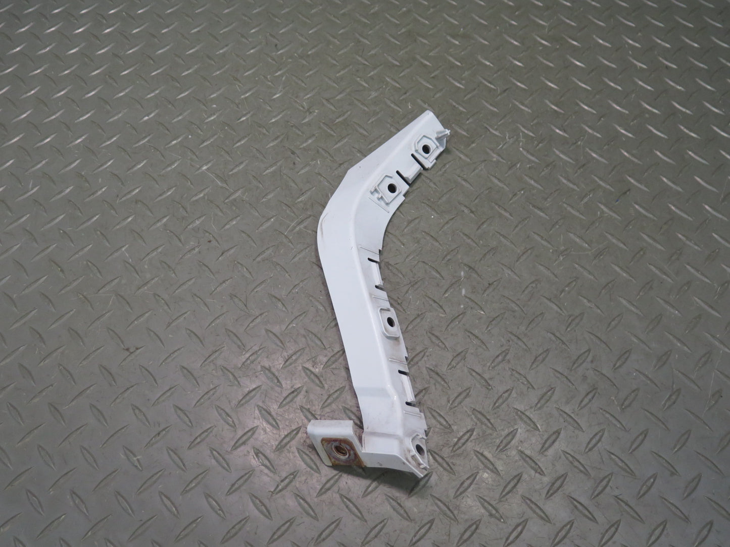 2012-2013 Range Rover Evoque L538 Rear Bumper Tail Light Bracket Support Set
