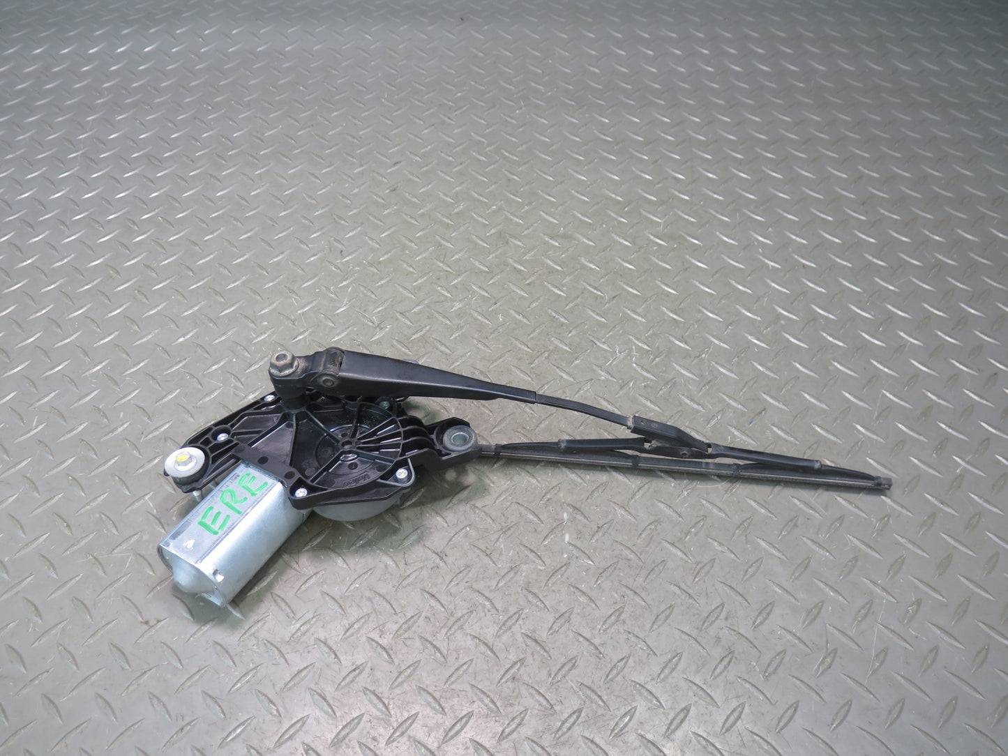2012-2019 Range Rover Evoque L538 Rear Tailgate Wiper Motor w Arm