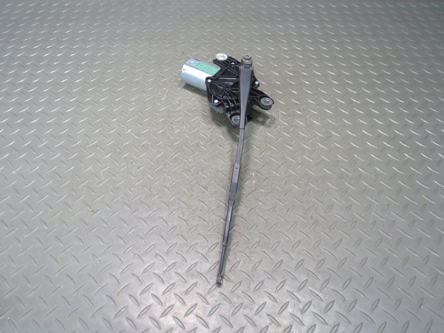 2012-2019 Range Rover Evoque L538 Rear Tailgate Wiper Motor w Arm