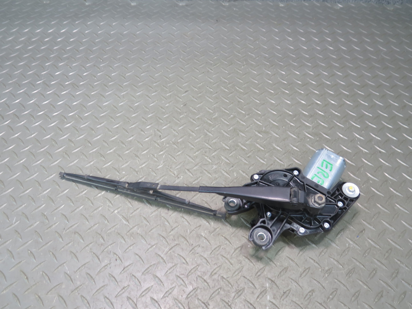 2012-2019 Range Rover Evoque L538 Rear Tailgate Wiper Motor w Arm