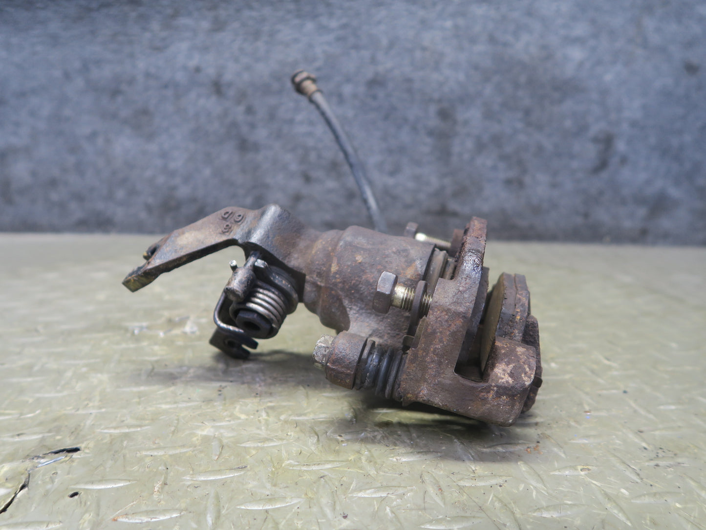 81-83 Datsun S130 280ZX Set of 2 Rear Left & Right Brake Caliper 80K Miles OEM