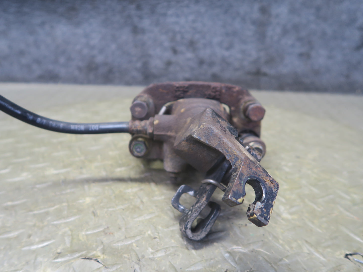 81-83 Datsun S130 280ZX Set of 2 Rear Left & Right Brake Caliper 80K Miles OEM