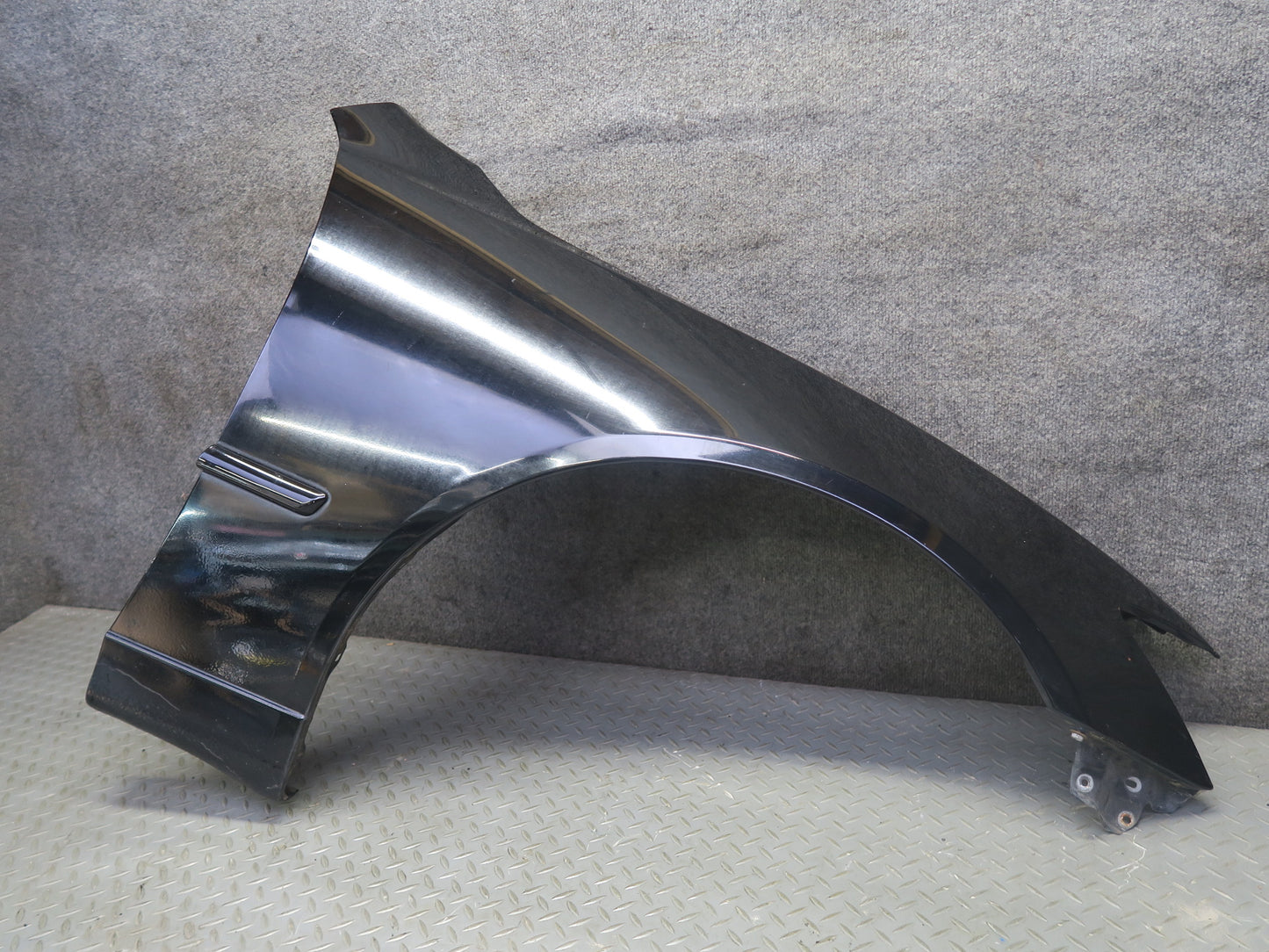 01-05 Lexus JCE10L IS300 Front Right Fender Shell Cover Panel Black OEM