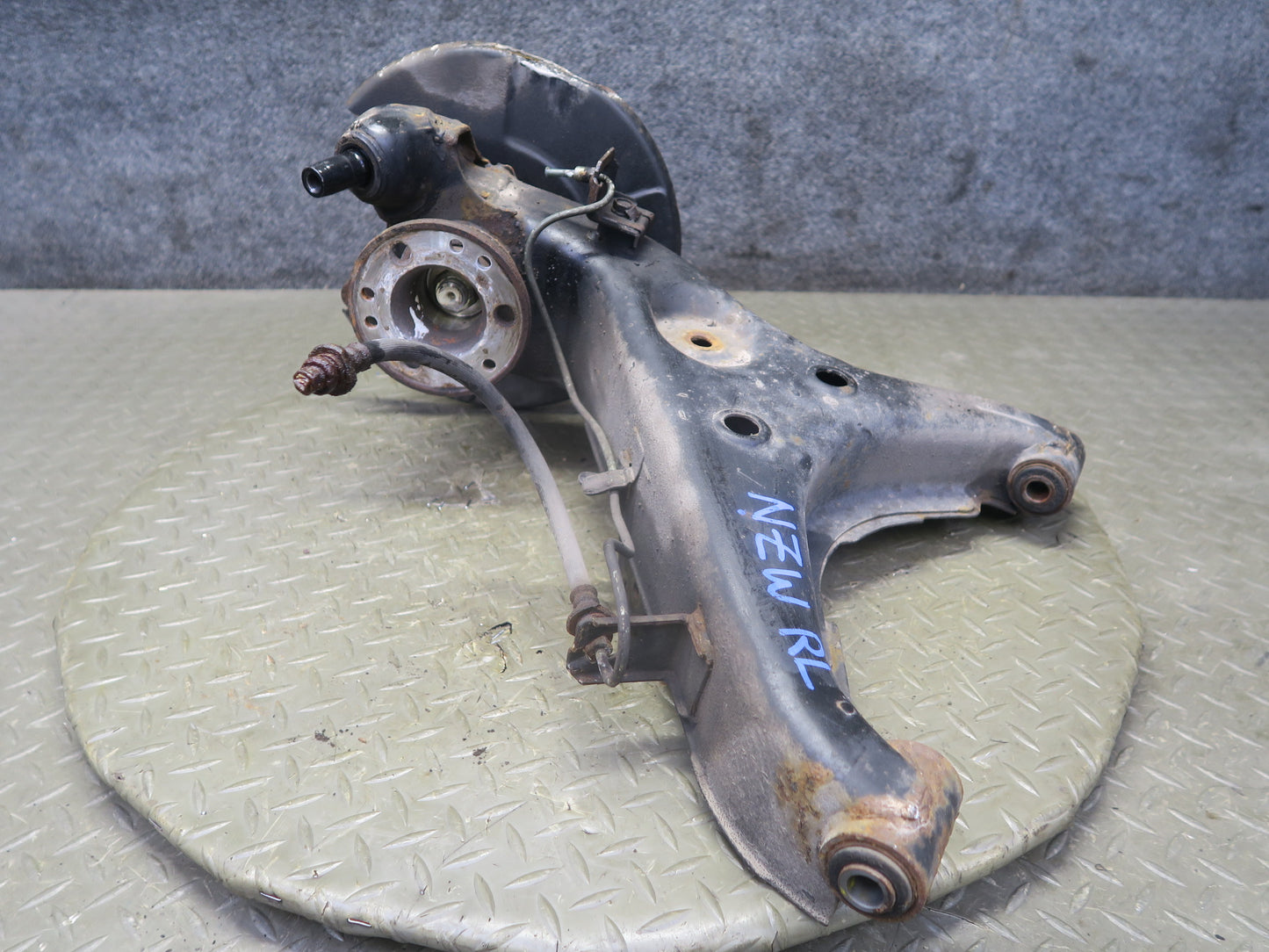 82-83 Datsun 280ZX S130 Turbo 2+0 Rear Left Trailing Arm Hub Spindle 80K OEM