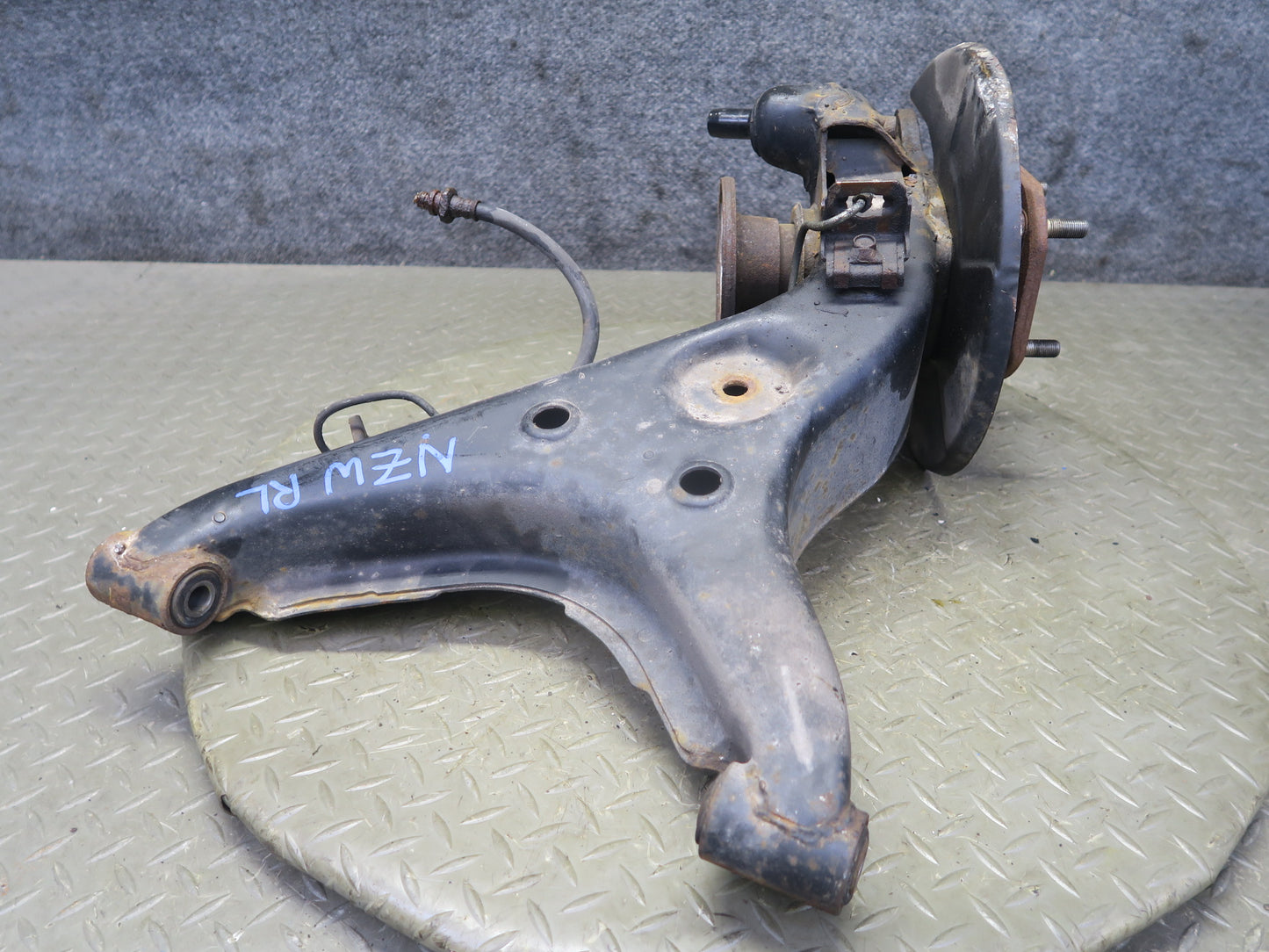 82-83 Datsun 280ZX S130 Turbo 2+0 Rear Left Trailing Arm Hub Spindle 80K OEM