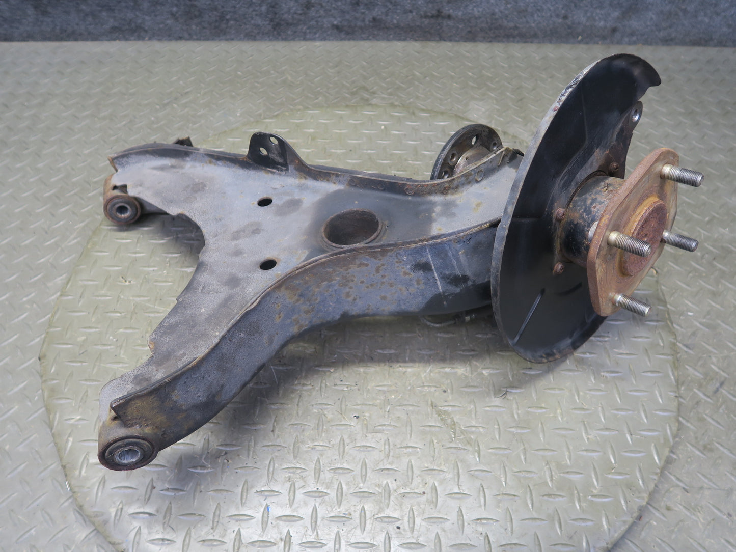 82-83 Datsun 280ZX S130 Turbo 2+0 Rear Right Trailing Arm Hub Spindle 80K OEM